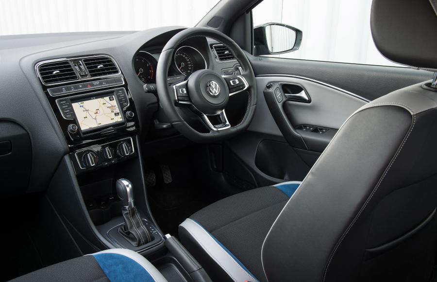  Volkswagen Polo BlueGT 5-Door 2014 года  (UK) (фото 8 из 20)